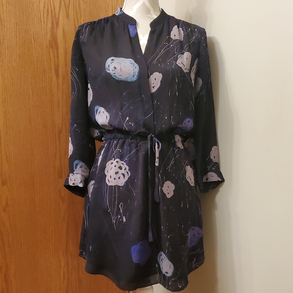 Elegant Long Sleeve Dress with Abstract Print